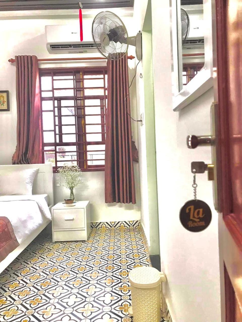 Seven Homestay Hue Zewnętrze zdjęcie